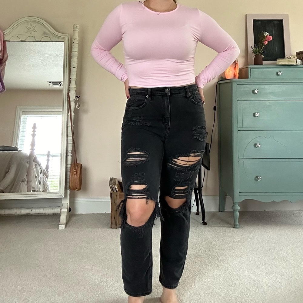 American Eagle Black Mom Jeans